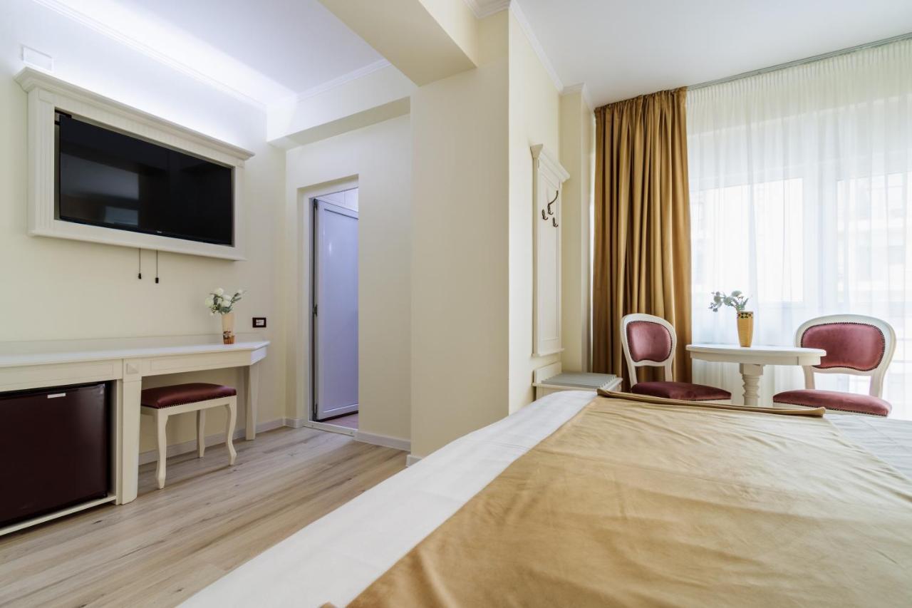 Hotel Central - Băile Olăneşti Exteriör bild